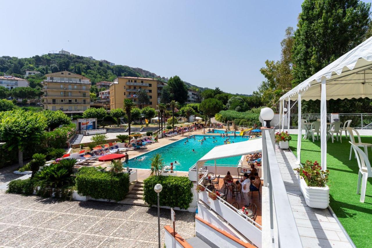 Villaggio Costa D'Argento San Vito Chietino Dış mekan fotoğraf